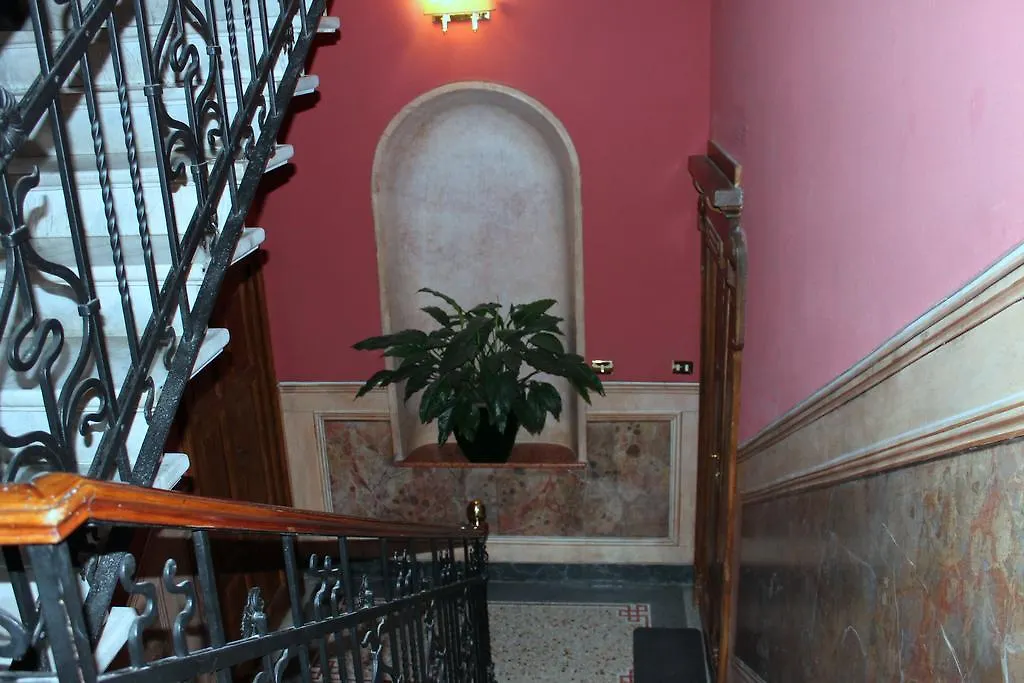 Guest house Lepetit Milano Hotel